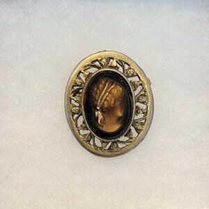 Vintage gold Filigree and Faux Tortoise shell cameo Brooch